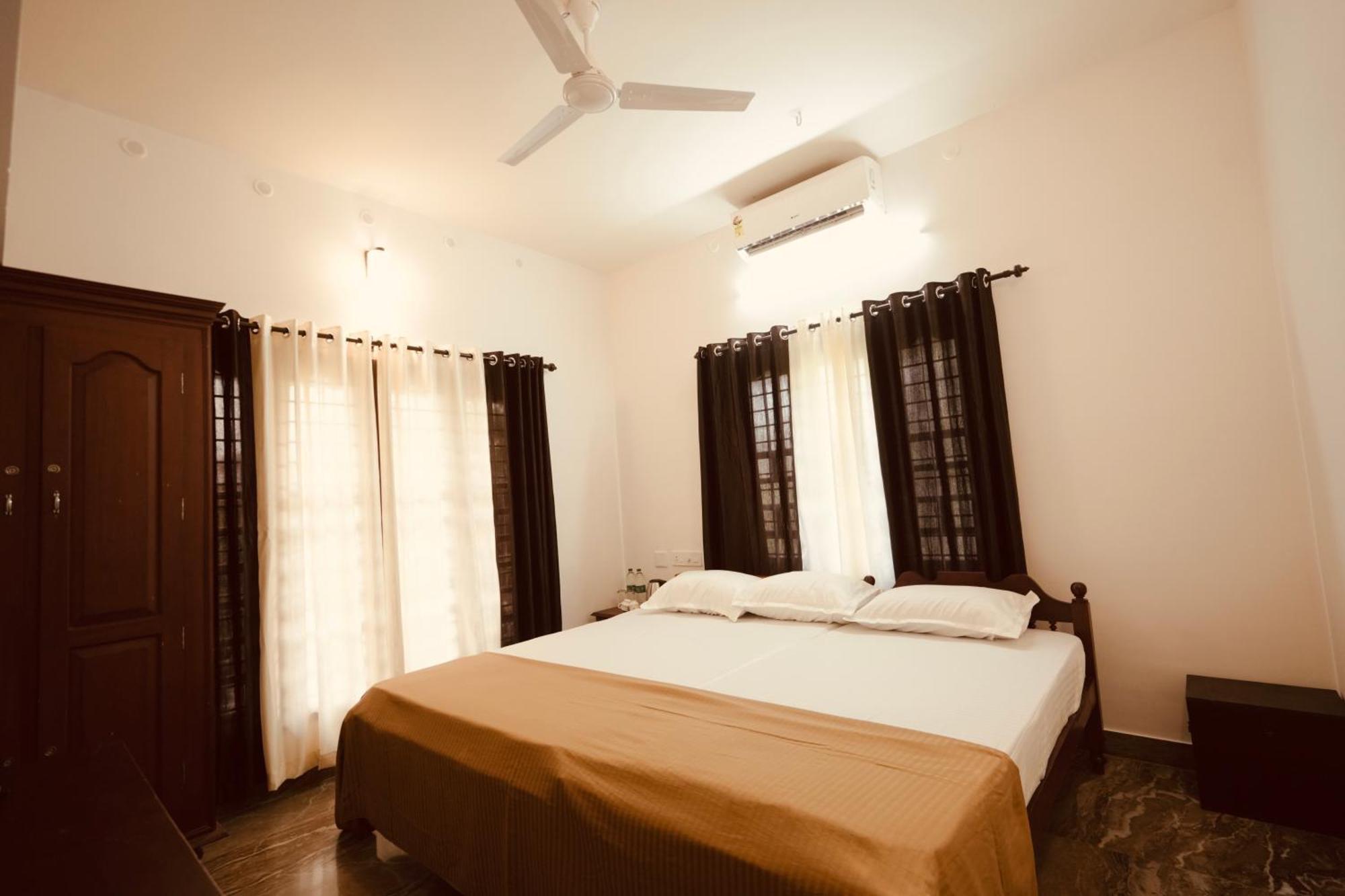 Daffodils Inn Alappuzha المظهر الخارجي الصورة